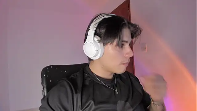 Giordano Russo online show from 03-17-26, 03:22