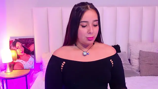 Snapshot of ValenScott1 chatting on 06-16-26, 12:08 ValenScott1 online show from 06-16-26, 12:08