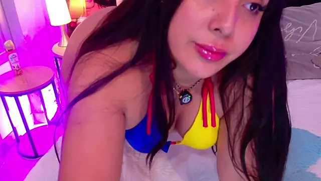 Snapshot of ValenScott1 chatting on 06-18-26, 12:09 ValenScott1 online show from 06-18-26, 12:09