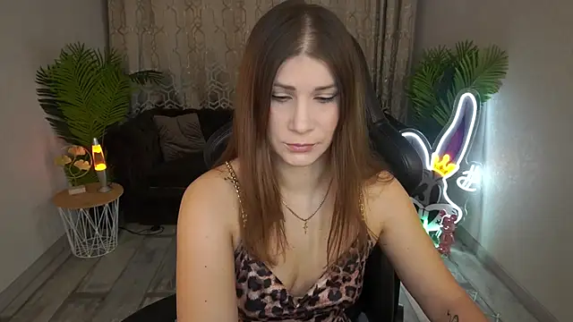 CassandraGood online show from 12-21-25, 07:04