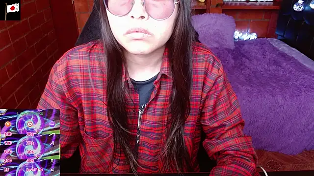 Snapshot of MidoriQuiinn chatting on 06-15-26, 06:54 MidoriQuiinn online show from 06-15-26, 06:54