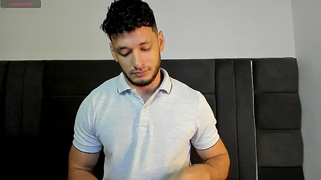 alejandro  2 online show from 04-15-26, 06:15