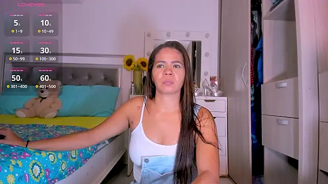 Snapshot of sharonDulce chatting on 02-02-26, 04:11 sharonDulce online show from 02-02-26, 04:11