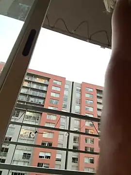 oriana zoeee online show from 01-20-25, 11:10