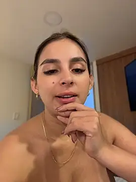 Snapshot of oriana_zoeee chatting on 06-28-26, 09:54 oriana zoeee online show from 06-28-26, 09:54