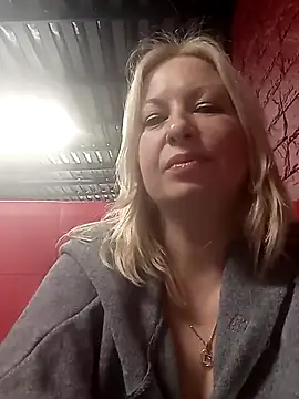 Arina smiles online show from 01-04-25, 07:13