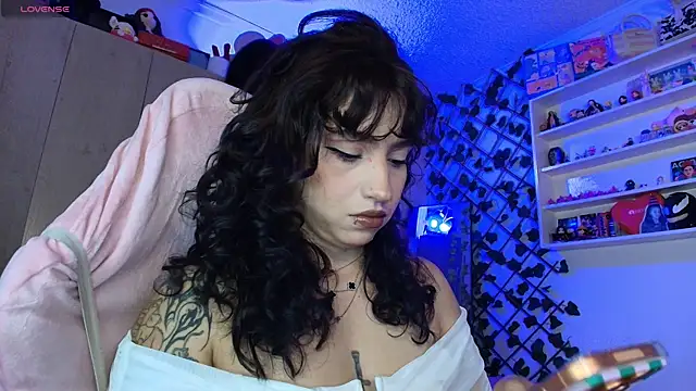 valenor  online show from 05-08-26, 03:34