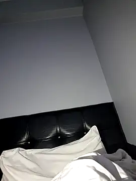 Snapshot of Drkats chatting on 09-25-25, 03:21 Drkats online show from 09-25-25, 03:21