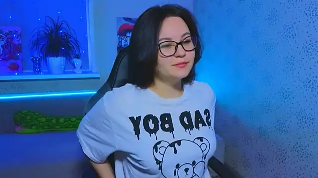 EsterLogan online show from 11-12-25, 10:26