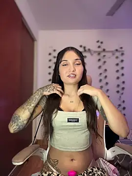 LunaXuan online show from 04-30-26, 03:57