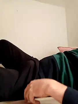 ScalicHat69 online show from 11-18-25, 08:30