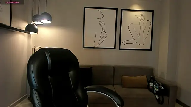 NinaMichelle online show from 07-22-26, 06:00