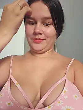 sweet lucia online show from 11-04-25, 02:38