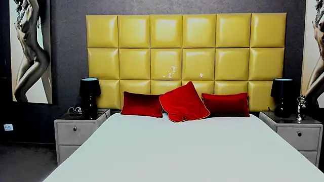 KiraLeila online show from 12-05-25, 01:36