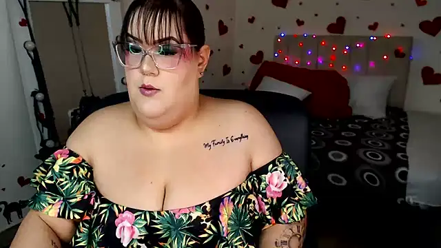 Snapshot of GiannaMorrys chatting on 06-04-26, 02:50 GiannaMorrys online show from 06-04-26, 02:50