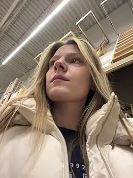 MaryHiggins online show from 04-07-26, 01:22