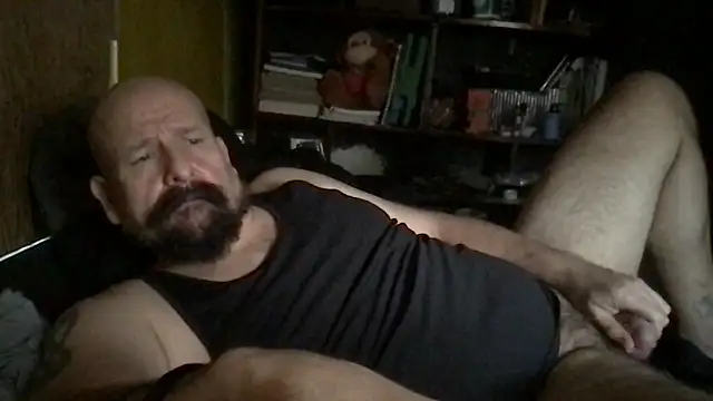 Snapshot of madmaxmiami chatting on 11-20-25, 06:51 madmaxmiami online show from 11-20-25, 06:51