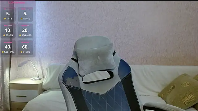 Aestheticguy101 online show from 10-24-25, 11:17