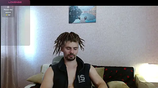 Snapshot of Aestheticguy101 chatting on 07-20-26, 02:19 Aestheticguy101 online show from 07-20-26, 02:19