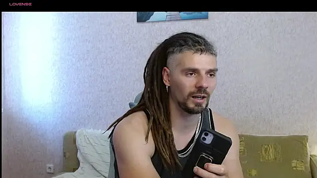Snapshot of Aestheticguy101 chatting on 08-02-26, 12:25 Aestheticguy101 online show from 08-02-26, 12:25
