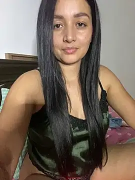 Snapshot of vellaAngel chatting on 12-21-24, 02:09 vellaAngel online show from 12-21-24, 02:09