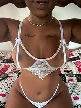 Snapshot of Angel_black69 chatting on 08-06-26, 10:39 Angel black69 online show from 08-06-26, 10:39