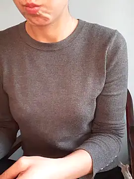 Snapshot of megan2021 chatting on 03-12-25, 01:08 megan2021 online show from 03-12-25, 01:08