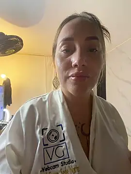 hotpawgmilf online show from 06-06-26, 03:00