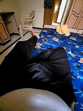 vansh1802 online show from 02-25-25, 07:42