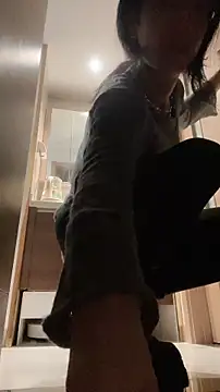 Snapshot of CrytinaSissyCrossdress chatting on 10-27-25, 03:16 CrytinaSissyCrossdress online show from 10-27-25, 03:16