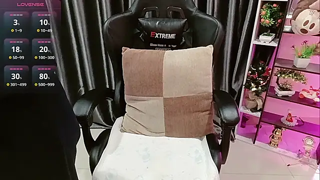 Yuki-yio online show from 01-17-26, 01:21