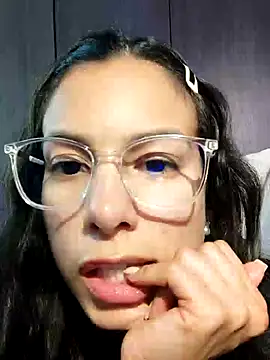 Snapshot of Angelinalombardi_ chatting on 03-15-25, 03:40 Angelinalombardi  online show from 03-15-25, 03:40