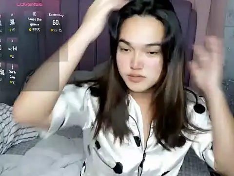 MoaningKylie online show from 03-12-26, 01:12