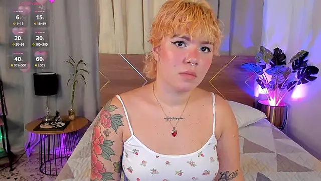 Amy art online show from 01-11-26, 04:01