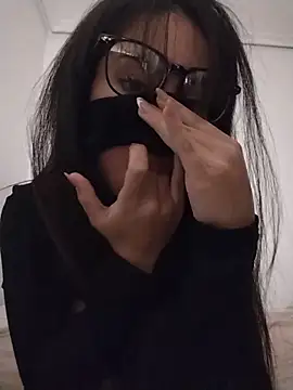 Snapshot of sarahvergen chatting on 02-21-26, 08:54 sarahvergen online show from 02-21-26, 08:54