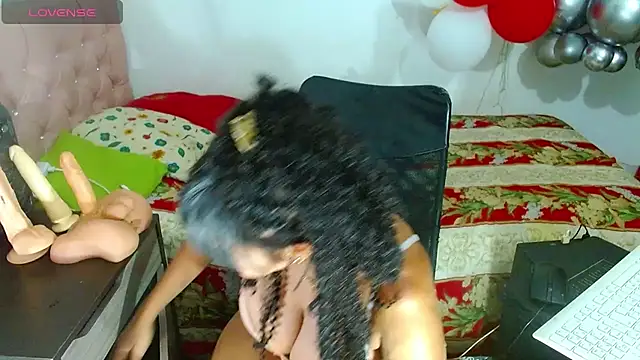 Snapshot of Alexaqueen1 chatting on 11-24-25, 11:26 Alexaqueen1 online show from 11-24-25, 11:26