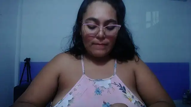 sirena 15 online show from 06-15-26, 04:58