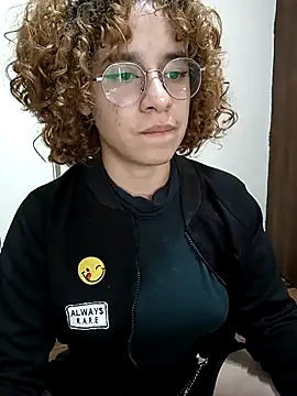 EmmaMelissa0521 online show from 02-25-25, 07:14