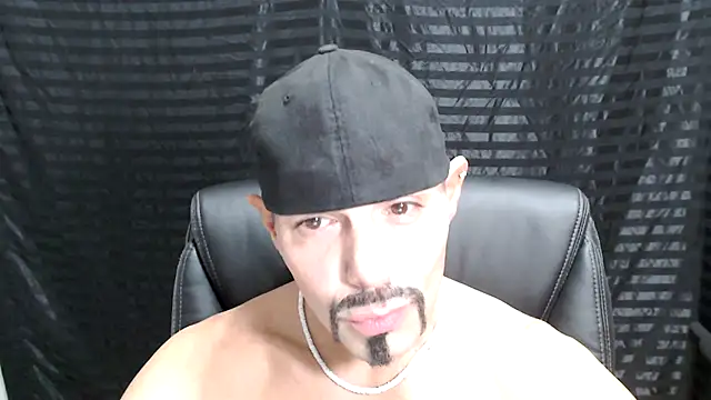 ThickD2C online show from 12-15-24, 06:26