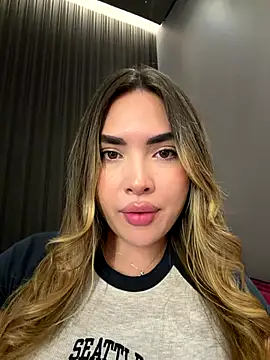 Snapshot of AnaCarrera chatting on 11-23-25, 05:35 AnaCarrera online show from 11-23-25, 05:35