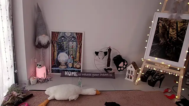 Snapshot of Careful_i_bite chatting on 01-05-25, 12:53 Careful i bite online show from 01-05-25, 12:53