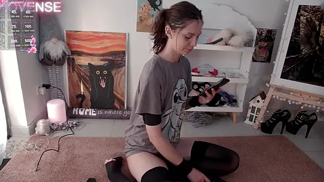 Snapshot of Careful_i_bite chatting on 01-18-25, 07:28 Careful i bite online show from 01-18-25, 07:28