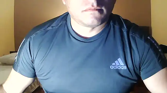 chicoguapo8 online show from 02-12-25, 07:44