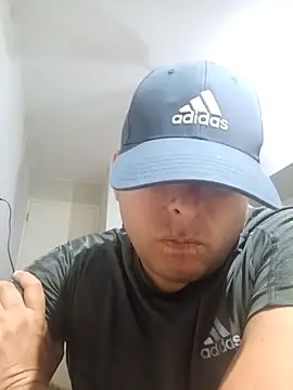 chicoguapo8 online show from 02-25-25, 01:20