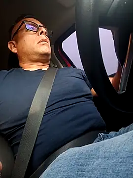 chicoguapo8 online show from 11-05-25, 10:10