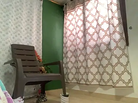 Estefani 32 online show from 02-05-26, 02:22