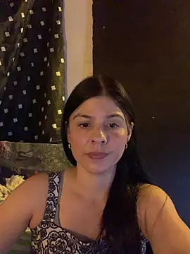 Snapshot of Estefani_32 chatting on 06-02-26, 07:05 Estefani 32 online show from 06-02-26, 07:05