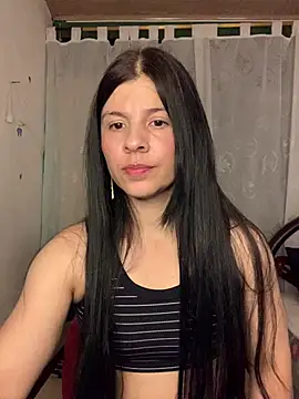 Snapshot of Estefani_32 chatting on 06-13-26, 12:08 Estefani 32 online show from 06-13-26, 12:08
