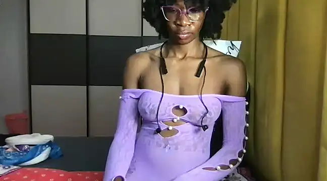 choco petite online show from 03-04-25, 03:44