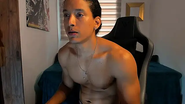 Liam V online show from 12-19-24, 02:57